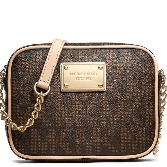 Michael Kors Handbags - Authentic Michael Kors Crossbody